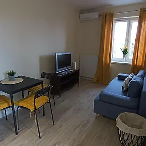 Cichy Apartament Z Klimatyzacja I Tarasem Apartament Warszawa